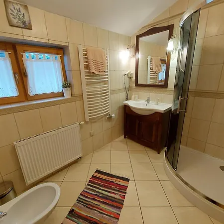 Smrekowa コシチェリスコ