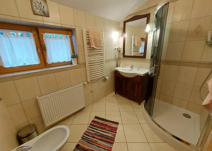 Smrekowa コシチェリスコ